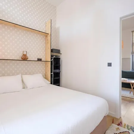 Fabulous In Chatelain Area With Balcony Apartment Brussels